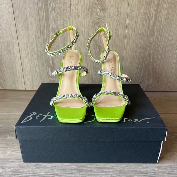 Betsy Johnson Rhinestone Glam SB-Perry Green Heels NEW In Box (Multiple Sizes) - Picture 5 of 16
